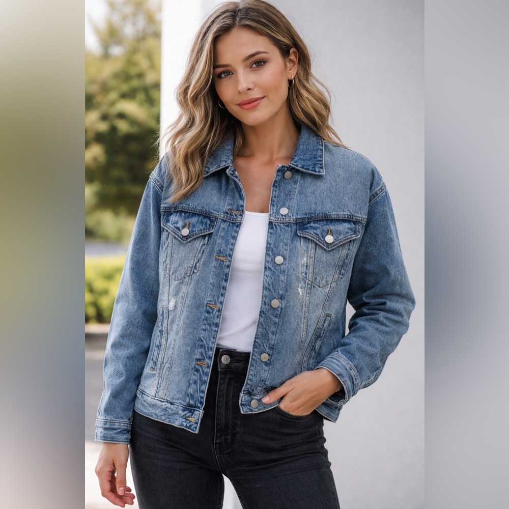 Wild Fable Distressed Denim Jacket, Women's, Large - Classic Blue, Oversized